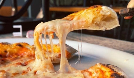 Thumbnail for New Culture unveils world’s first GRAS-Certified animal-free casein for pizza mozzarella in US market