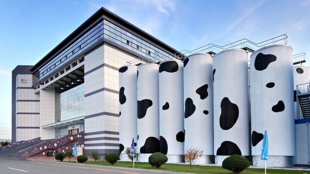 Thumbnail for Saputo inks sustainability deal with Capital Power to slash CO2 emissions