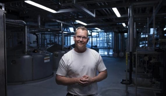 Thumbnail for Israel Dairy Board halts raw milk supplies amid reform push