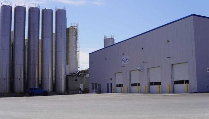 Thumbnail for Lactalis Canada inaugurates US$11.85M milk receiving bay at its Ontario facility